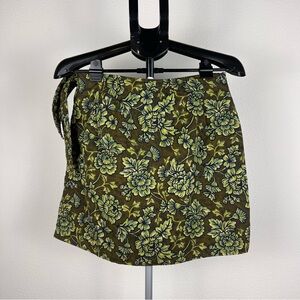 White Stag Y2K Size 10 Floral Wrap Mini Skirt Olive Green 100% Cotton